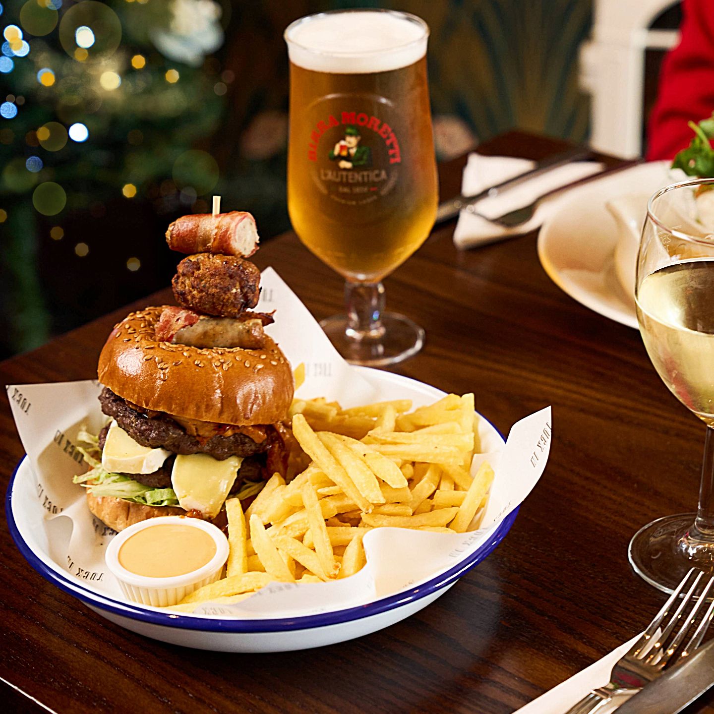 Festive Lunch & Dinner at The Poachers Barn in Osgodby